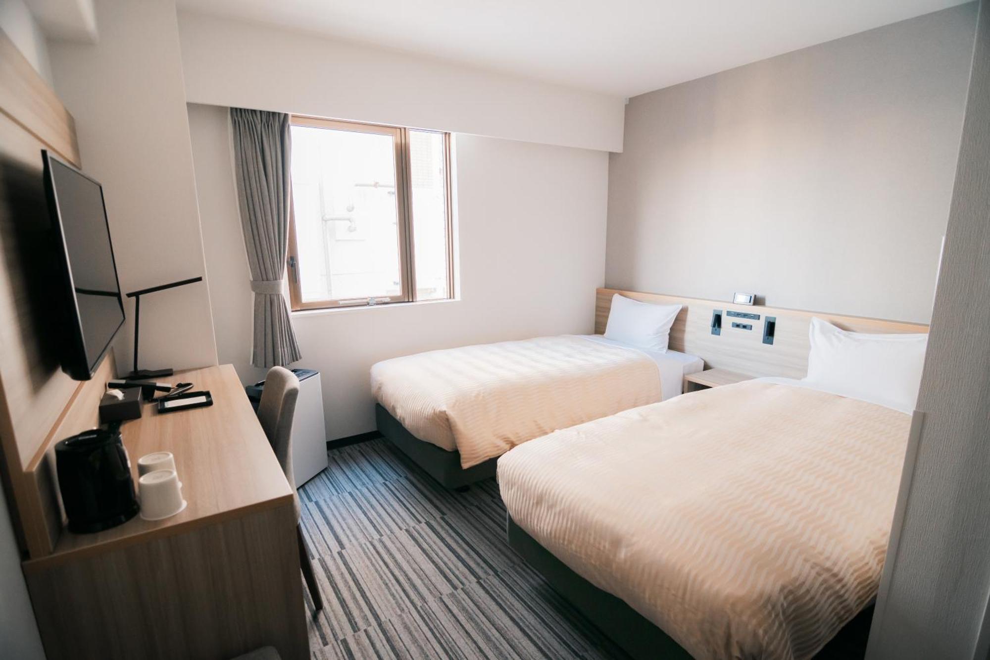 Quintessa Hotel Chiba Funabashi Exterior photo